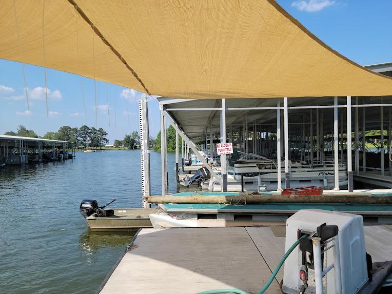 سنتر Bay Springs Country Inn & Marina المظهر الخارجي الصورة